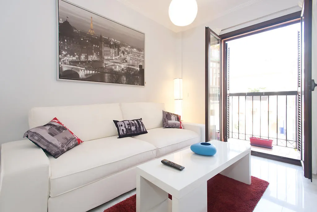 The Zentral Suites & Apartments Sevilla 0*,  Spanien